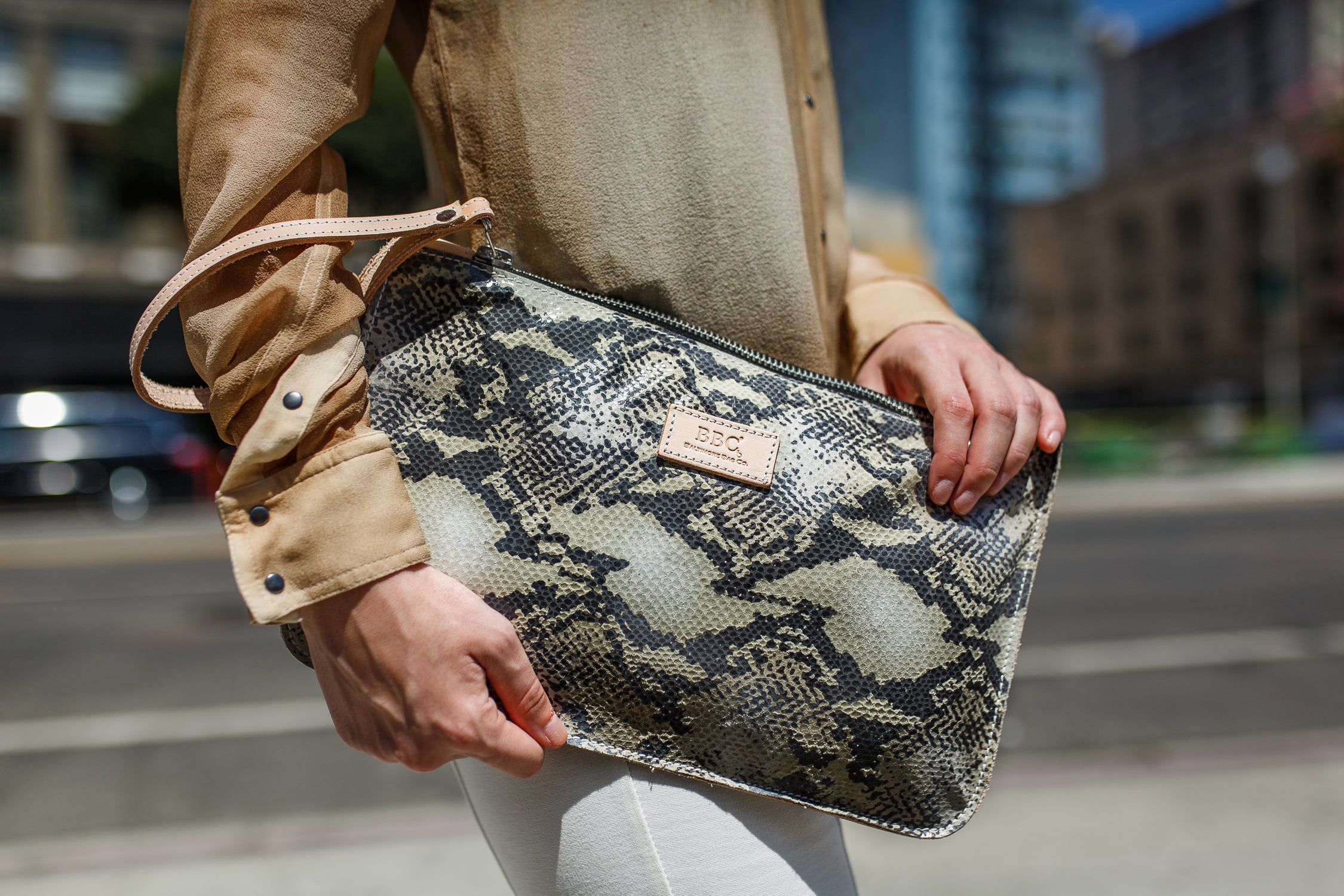 Unisex Money Bag and Full Grain Leather Wrist Clutch