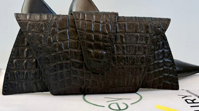 JereyO. Wrap Clutch Full Grain Leather Bag