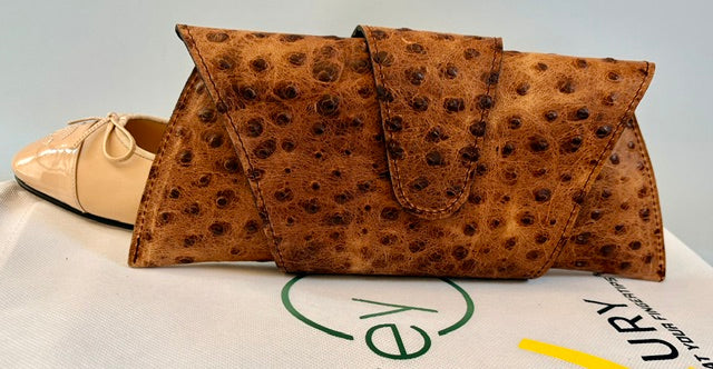JereyO. Ostrich Print Wrap Clutch Bag